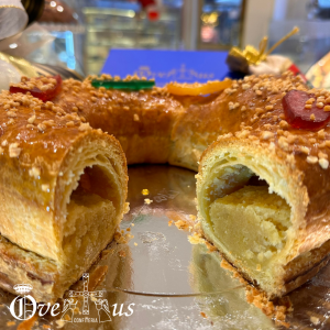 Roscón de reyes de Ovetus relleno de almendra